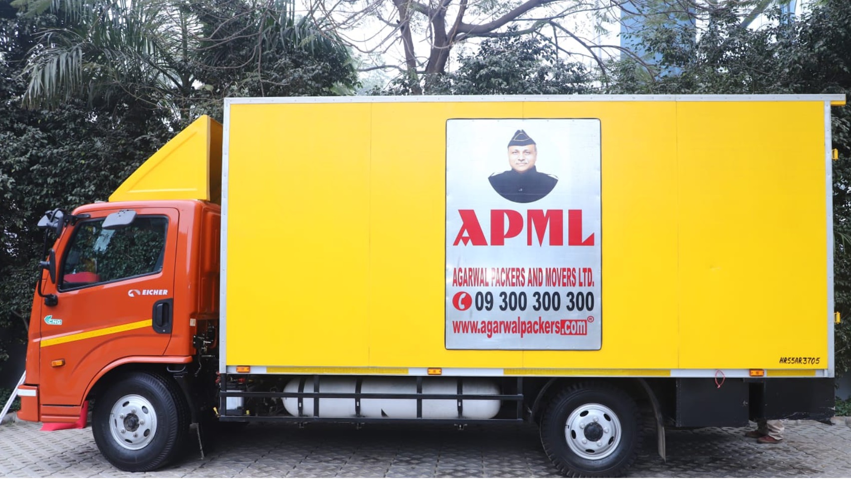 TRUCKING CUBE